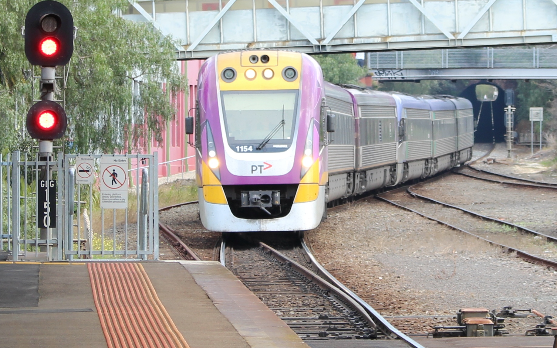 V/Line train