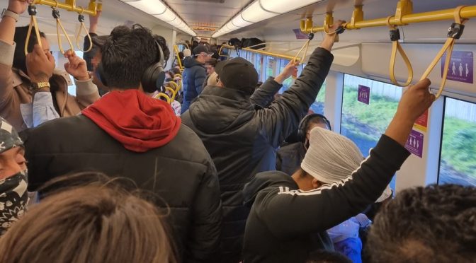 Ballarat V/Line weekend crowded train