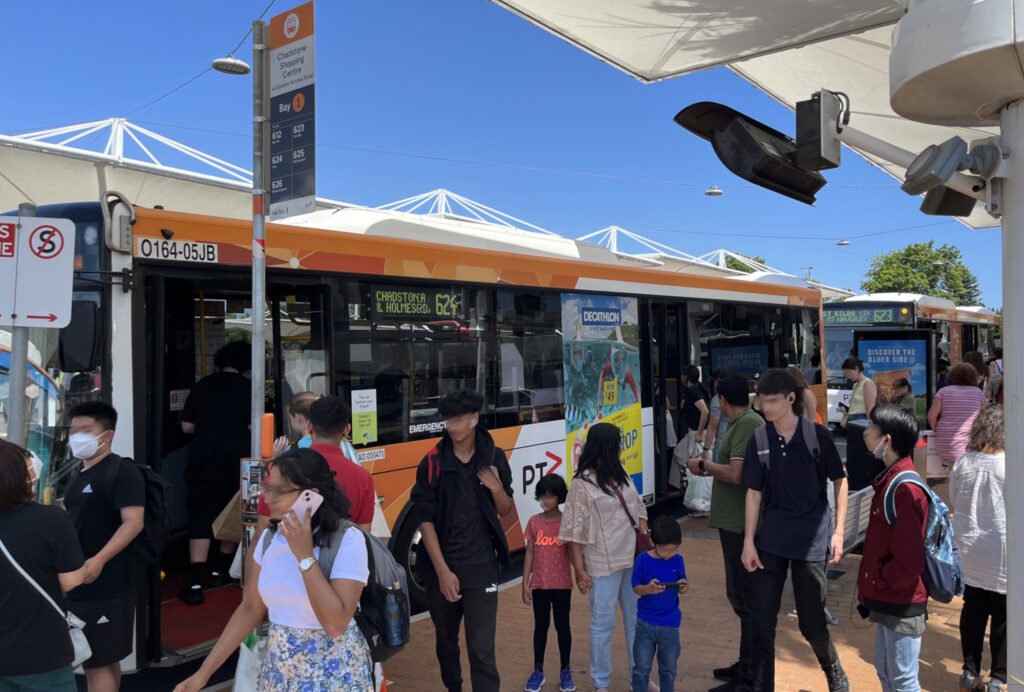 Busy hourly buses at Chadstone shopping centre